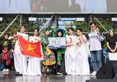 국립부경대학교 외국인 유학생들, 전통춤과 K-팝으로 대학 축제 주인공