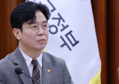 노동부 장관, 삼성전자 경영진 면담…"대화 적극 나서달라"