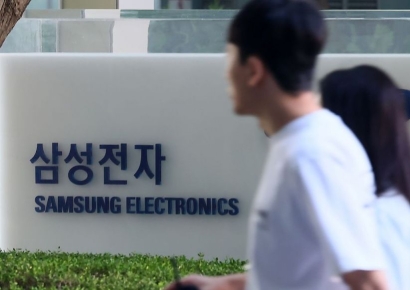[포토] 분주한 모습의 삼성전자 서초사옥