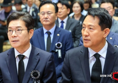 [포토] 5.18 민주화운동 서울기념식 참석한 서울시장 후보