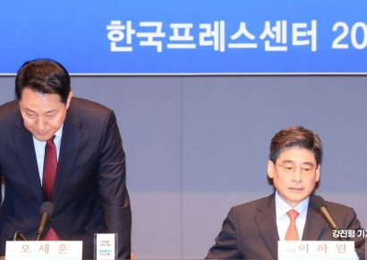 [포토] 인사하는 오세훈 서울시장 후보