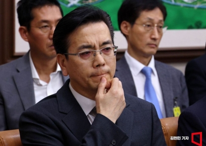 [포토] 국회 출석한 이한우 현대건설 대표 