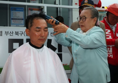 삭발한 박민식 "한동훈의 약탈과 기생 정치 끝장낼 것"…국힘서 잇딴 부산북갑 단일화론