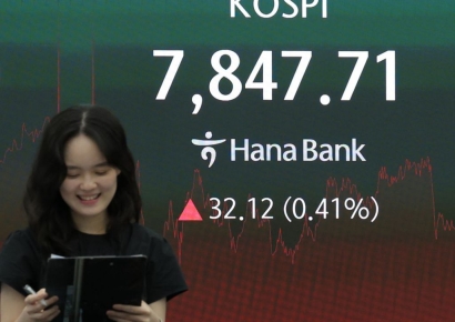 [마켓 ING]7800선 회복한 코스피, '팔천피' 안착 시도