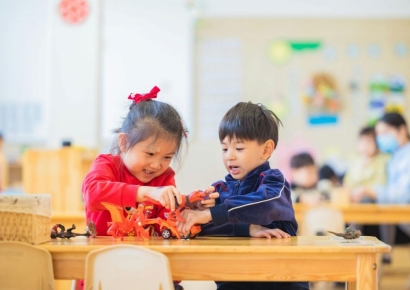 "Still Not Planning to Have Children?" China Pours 24 Trillion Won Into Emergency Measures