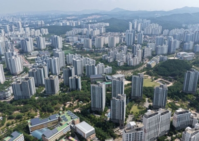 "Under 1.5 Billion Won Even in Seoul"... Record-High Transactions Continue Outside Gangnam Despite Tight Supply