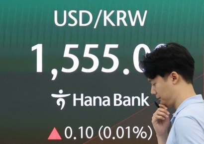 외국인 '팔자'에 엔화 가치도 뚝…'깐부' 원화도 약세 압력 커졌다 [주末머니]