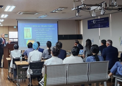 엘앤케이바이오메드, 美 척추 전문의 초청 학술세미나…차세대 제품·신성장동력 협력 강화