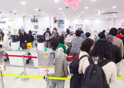 "동네 다 돌아도 못 사요"…1000원 '가격 파괴'에 품절대란[지금사는방식]