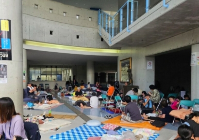 "한국산 찝찝해, 그냥 버려라" 기껏 구호물품 보냈더니…日 누리꾼 '막말'