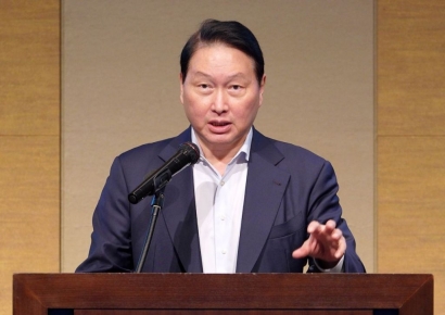 최태원 "키옥시아와 다각도 협업 가능"…韓日 반도체 협력 시사