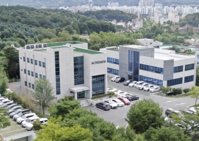 [클릭 e종목]"노바티스 신약 1개 3상 실패" 알테오젠 목표가 하향