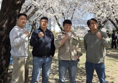 너무 배고파 감자떡 2봉지 훔친 40대 노숙인에 사비로 7만원 건넨 경찰