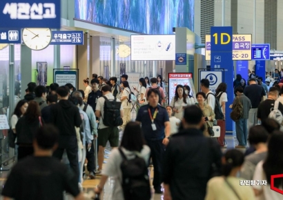 "연말에 남은 연차 탈탈 털어 해외여행" 예약 138% 급증…또 일본인가 했더니
