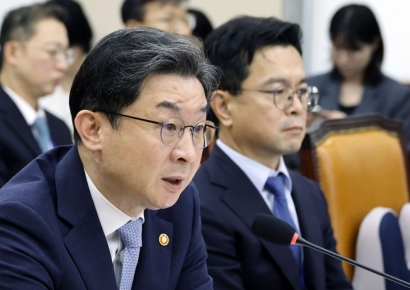 [2026 국감]"감옥갈 사안" "김용범 나와야" 레버리지ETF 책임공방(종합)