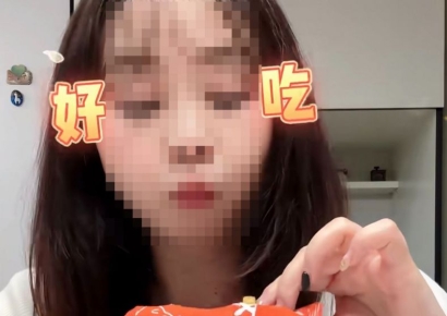 "I Used to Eat This All the Time in Korea..." What Is This Snack Winning Over Taste Buds Worldwide? [K-Holic]
