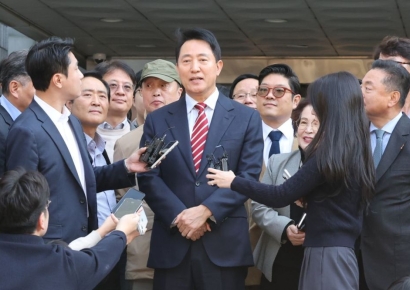 울먹인 오세훈, 2심서 무죄…"결백 믿어준 국민께 감사"(상보)
