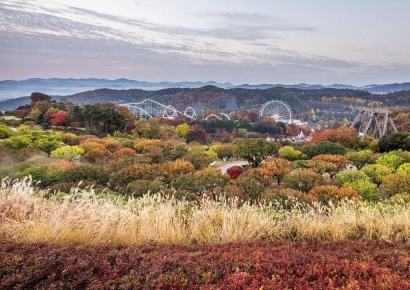 "Two Spend 500,000 Won in a Flash, Yet Wait Two Hours?" ... 'Dreamland' Shunned by Kids and Foreign Tourists